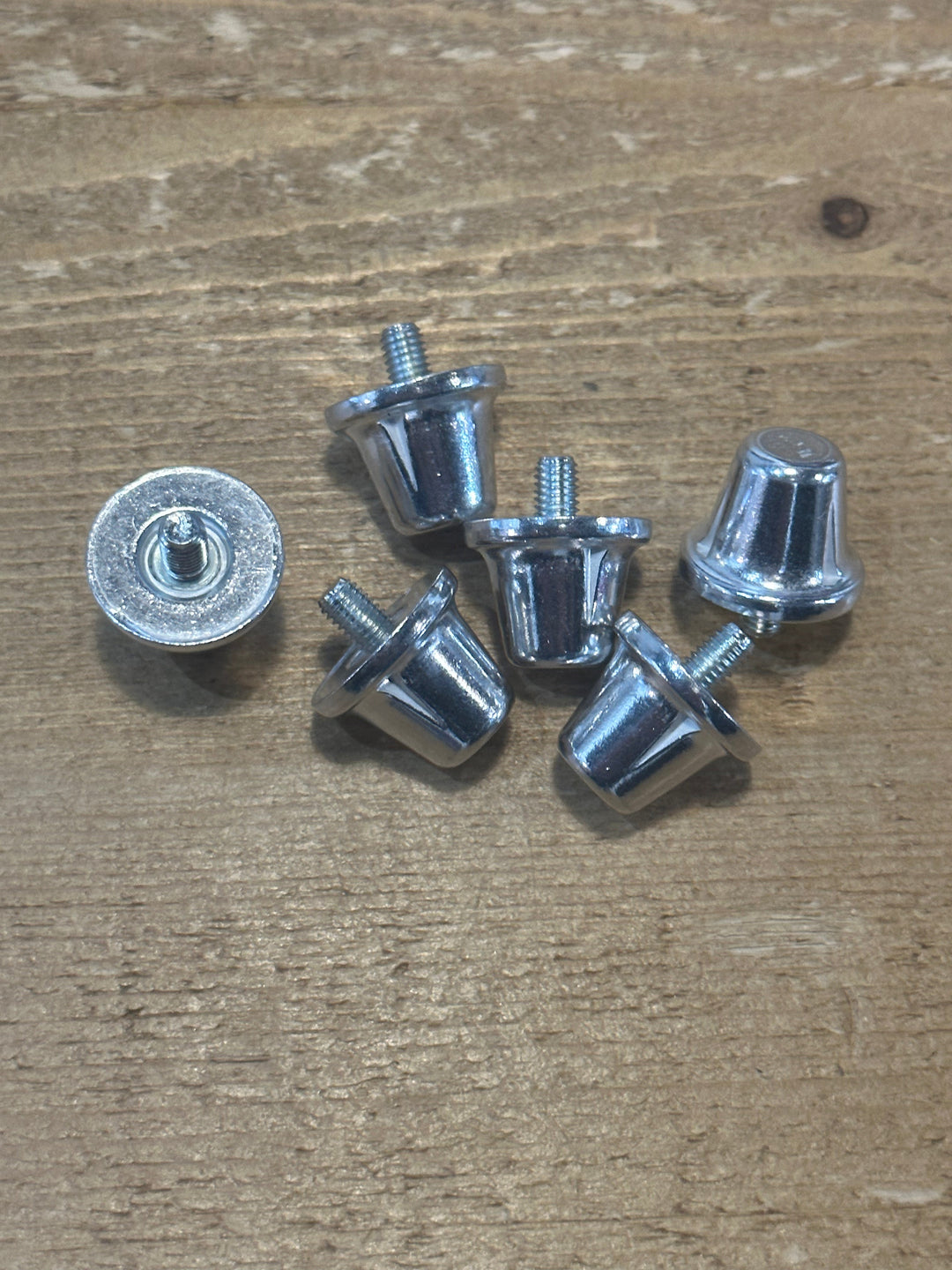 Loose Studs 15mm